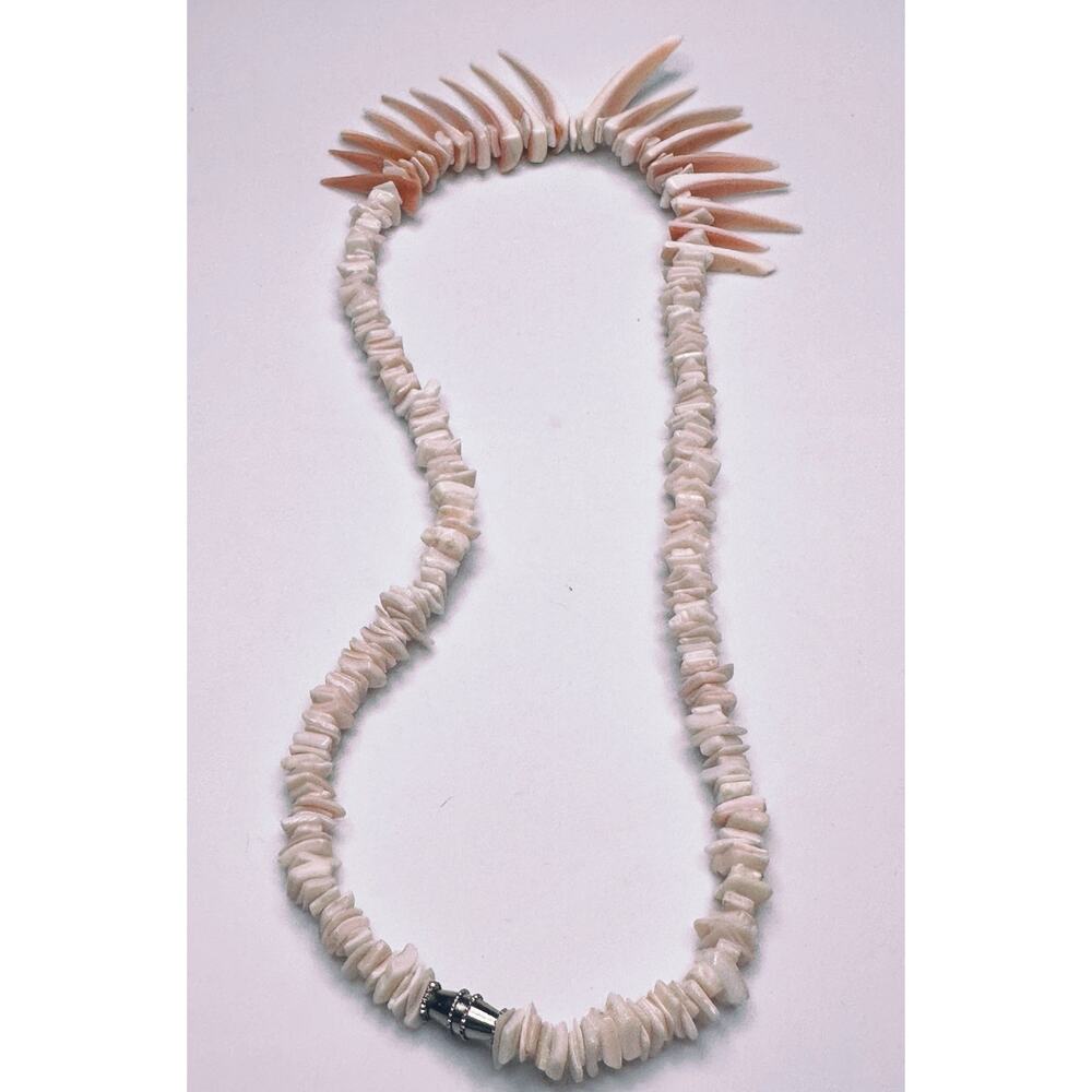 Tiger Shell Seashell Necklace - Picture 4 of 4